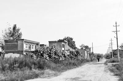 農(nóng)村村民在原有宅基地之外申請新建住宅
